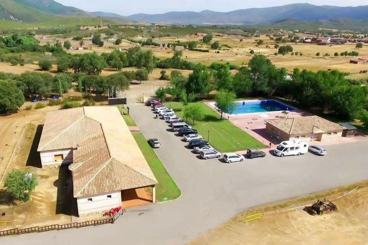 Navas de Estena Kampaoh Cabaneros מראה חיצוני תמונה